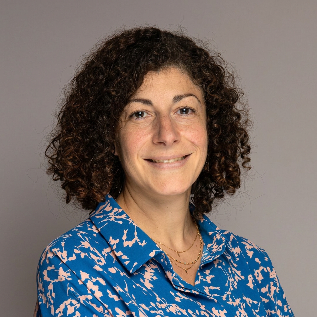 Estelle Maione headshot